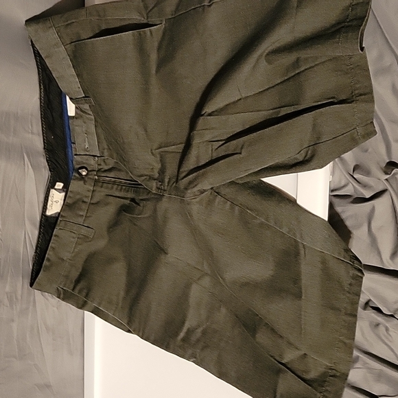 Men's shorts - Picture 3 of 3